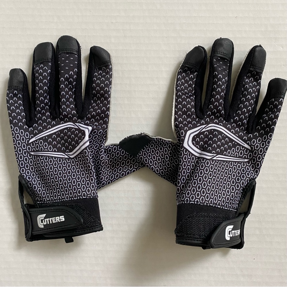 Cutters Football Super Sticky Grip Gloves Youth Size Large L/ XL  Receiver EUC